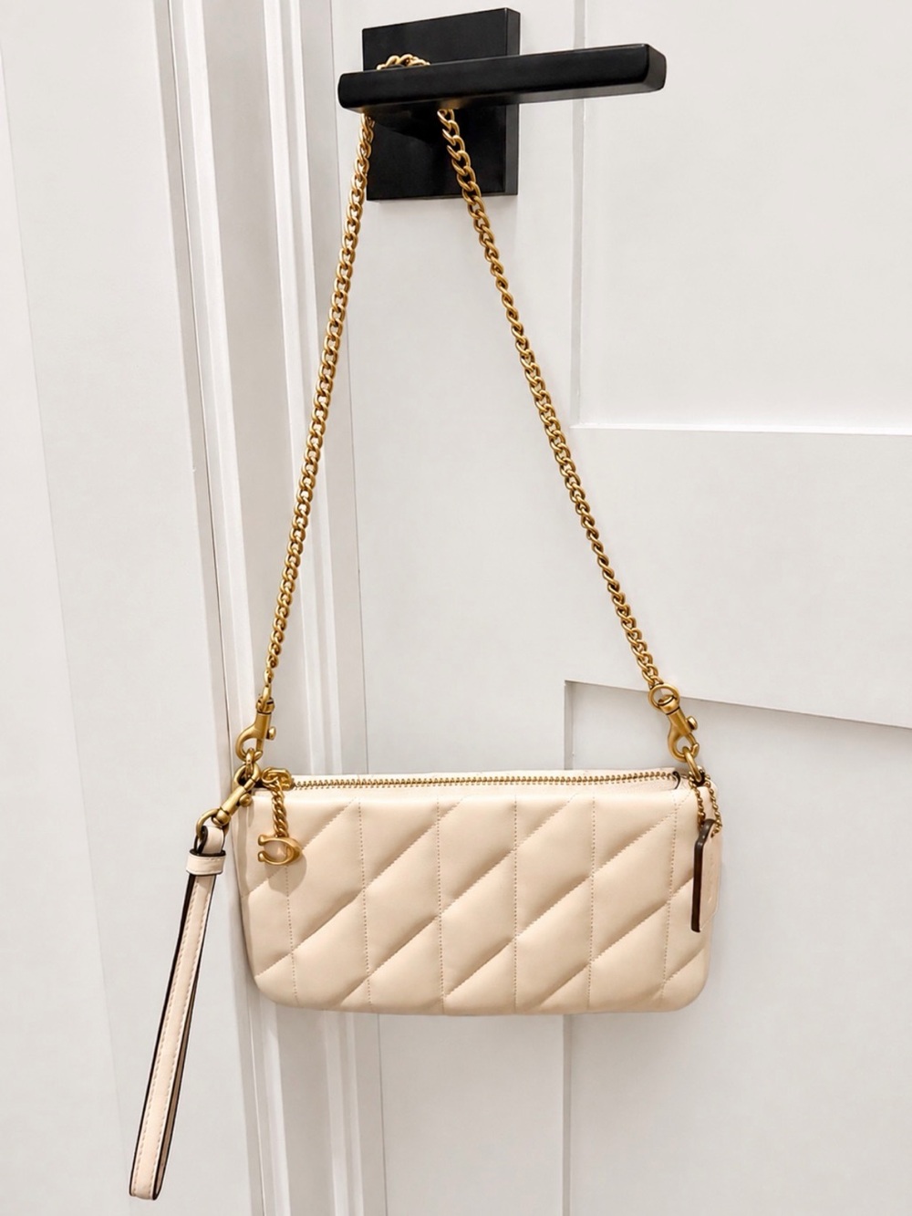 Coach Cream Quilted Mini Shoulder Bag/ Wristlet with Gold Chain